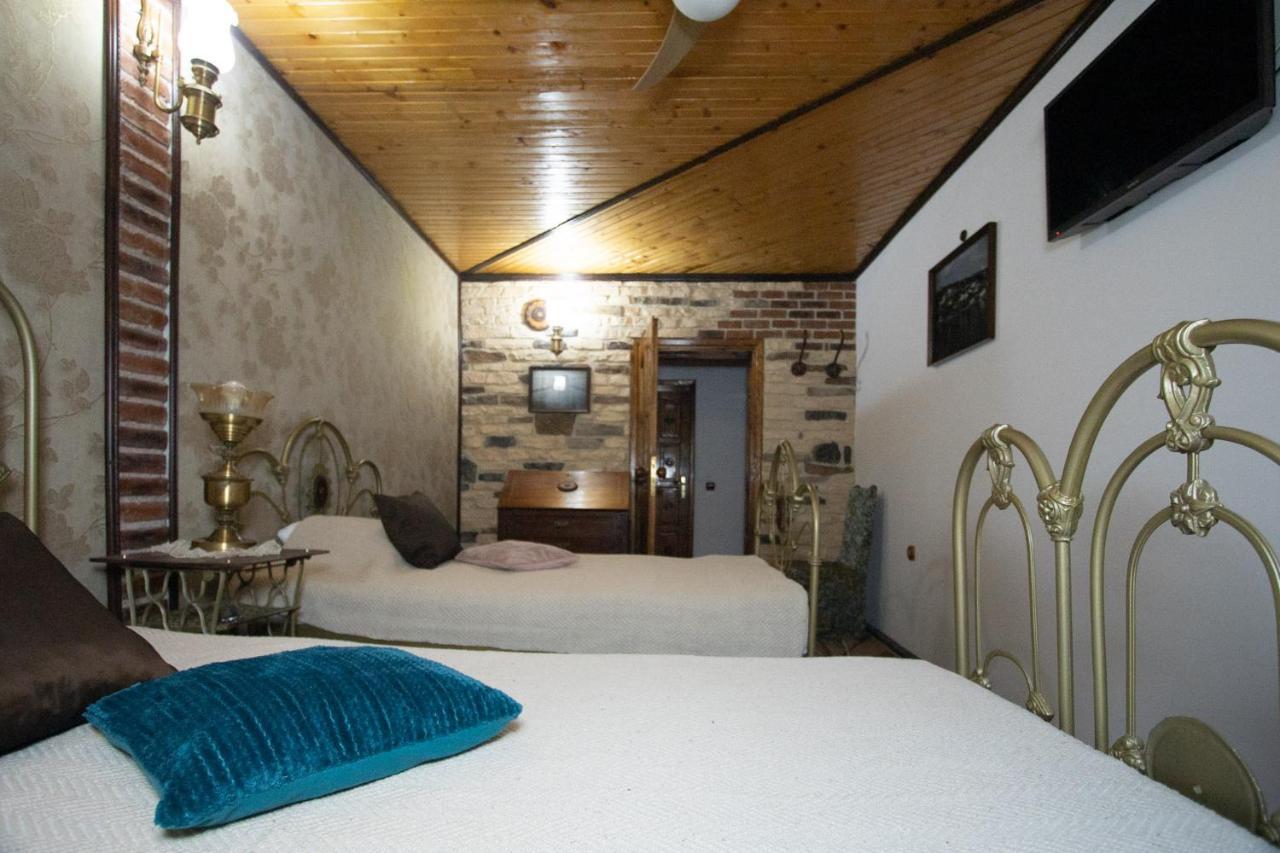 Старата Баkалия The Old Grocery, Guest Rooms Baltjik Exteriör bild