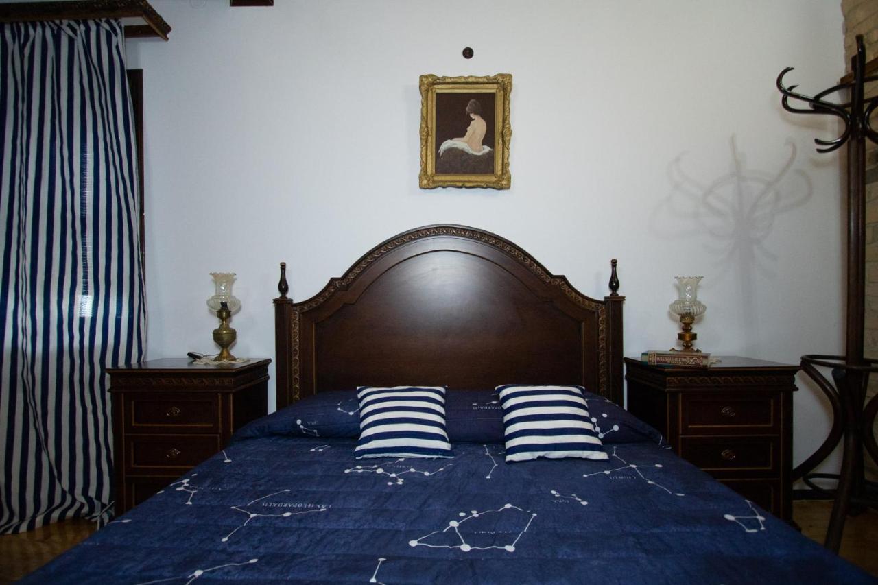 Старата Баkалия The Old Grocery, Guest Rooms Baltjik Exteriör bild