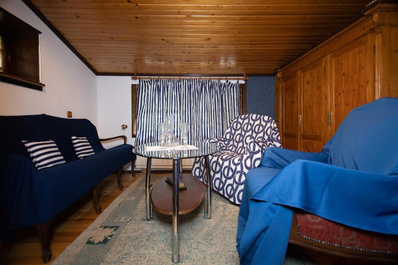 Старата Баkалия The Old Grocery, Guest Rooms Baltjik Exteriör bild