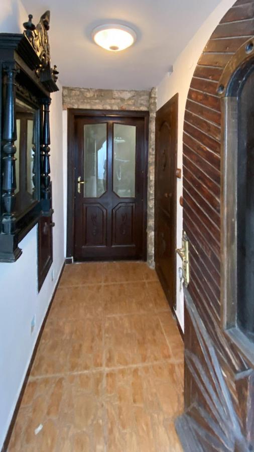 Старата Баkалия The Old Grocery, Guest Rooms Baltjik Exteriör bild