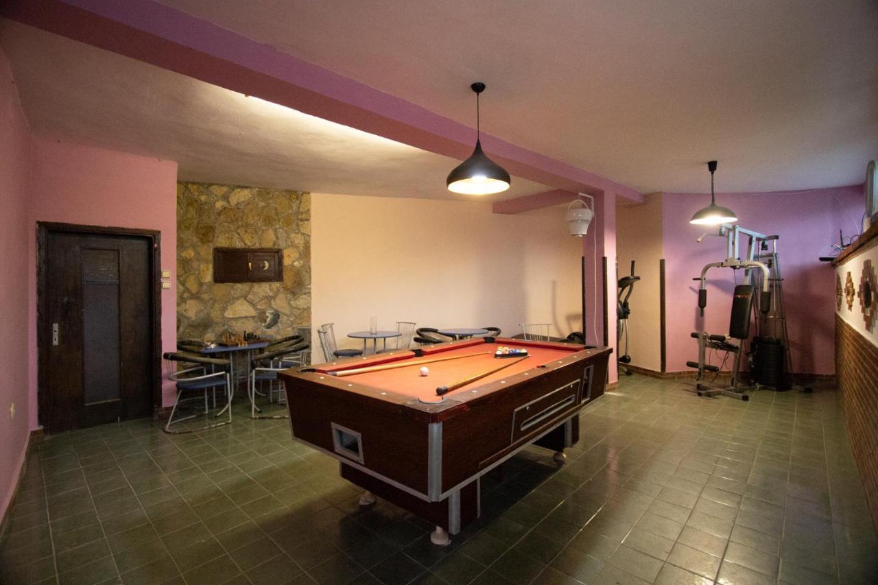 Старата Баkалия The Old Grocery, Guest Rooms Baltjik Exteriör bild