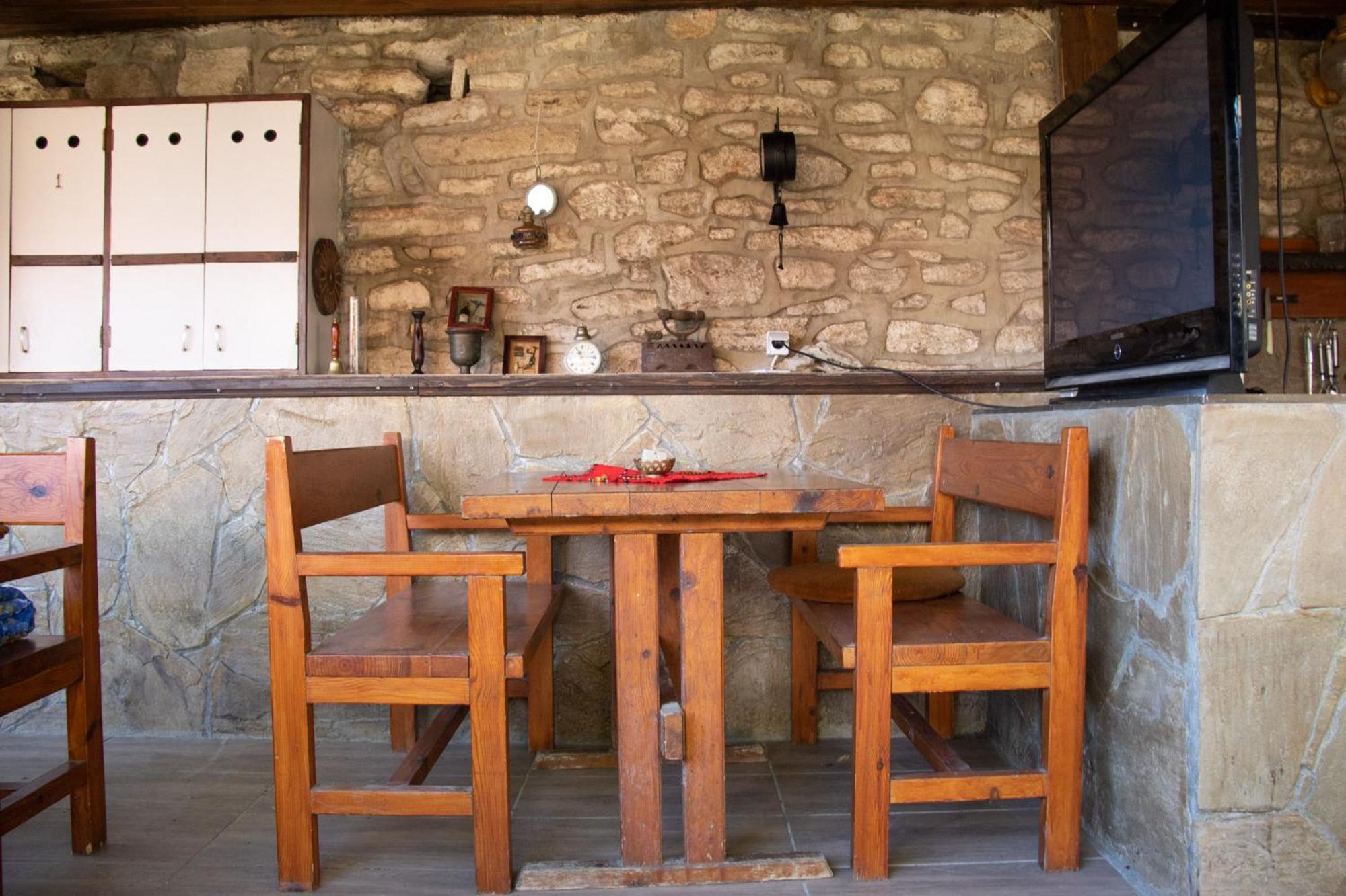 Старата Баkалия The Old Grocery, Guest Rooms Baltjik Exteriör bild