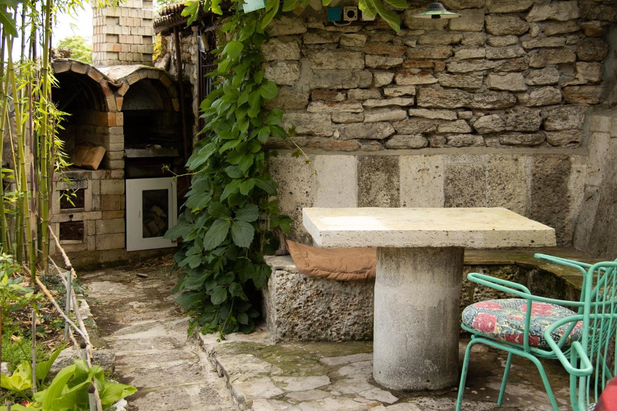 Старата Баkалия The Old Grocery, Guest Rooms Baltjik Exteriör bild