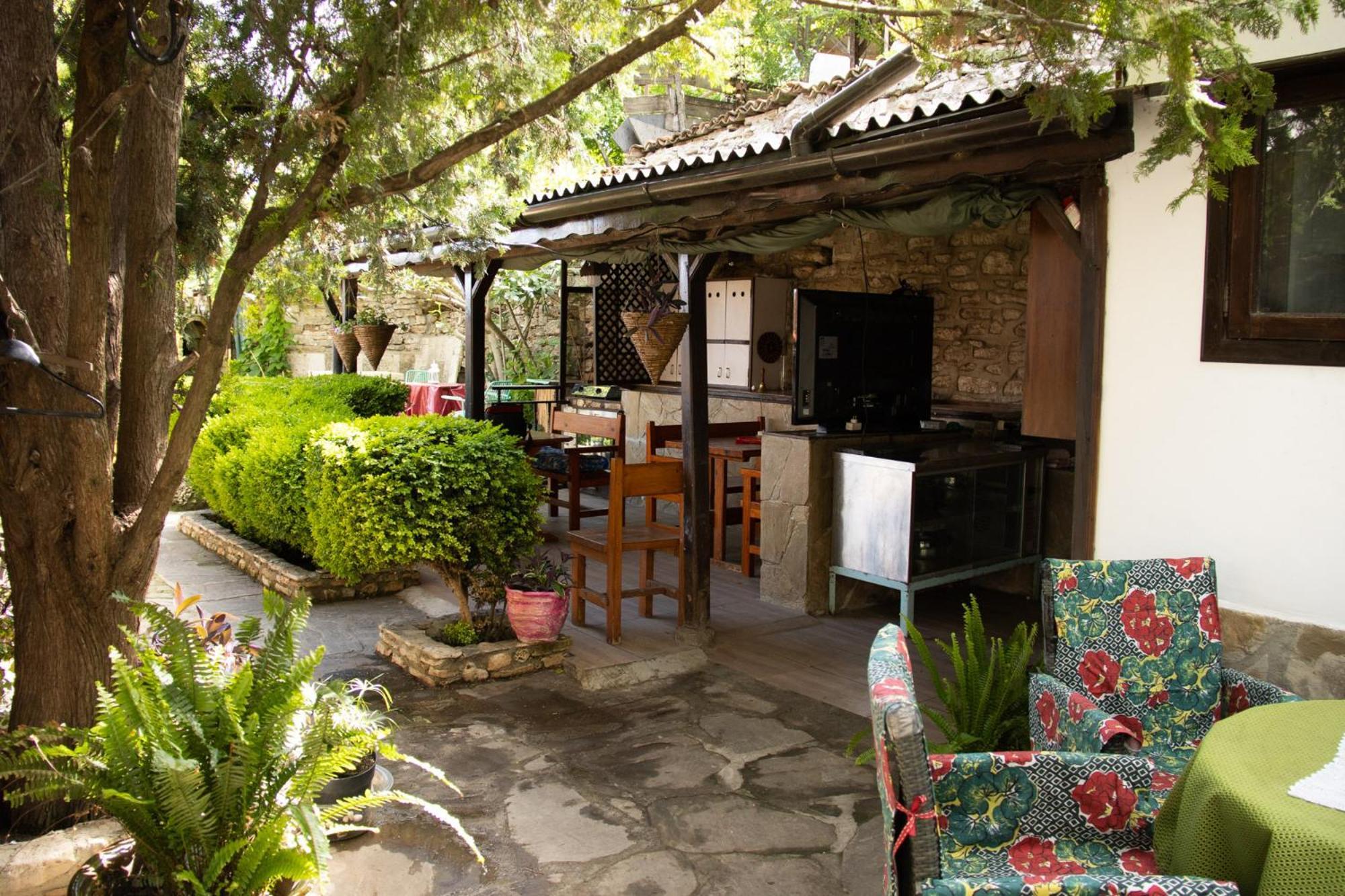 Старата Баkалия The Old Grocery, Guest Rooms Baltjik Exteriör bild